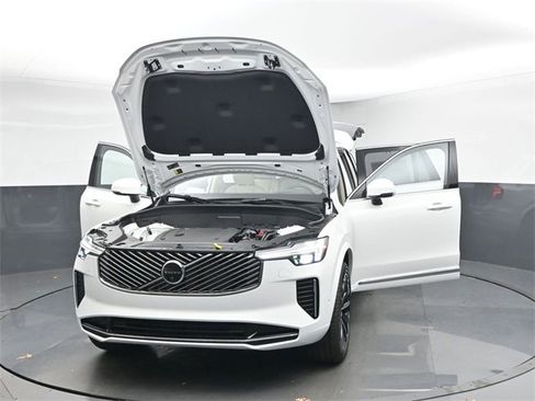 New 2026 Volvo XC90 B6 Ultra image 55