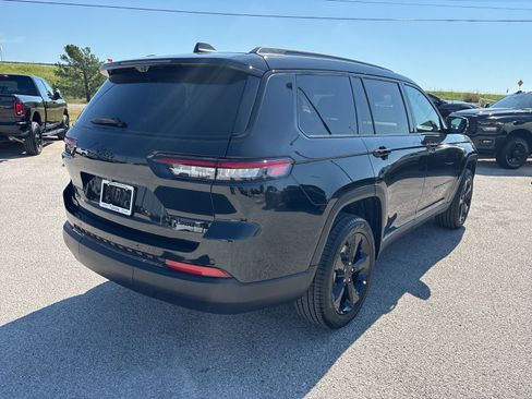 New 2025 Jeep Grand Cherokee L Limited w/ Luxury Tech Group II image 5