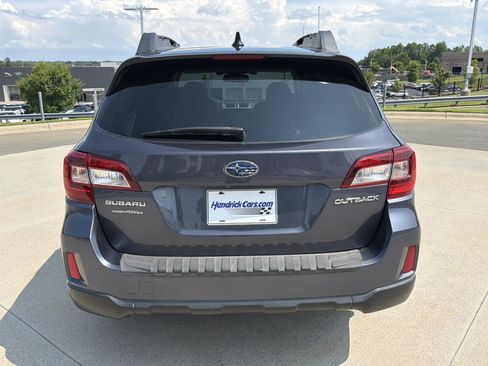 Used 2016 Subaru Outback 2.5i Limited AWD/4WD image 29