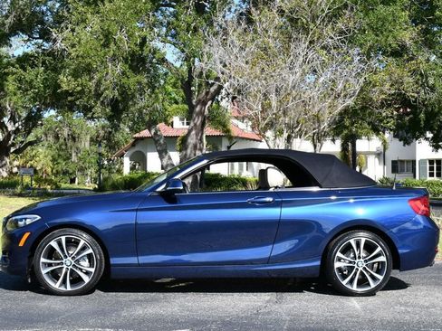 Used 2017 BMW 230i xDrive Convertible AWD/4WD image 35