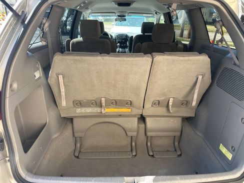 Used 2004 Toyota Sienna LE FWD image 8