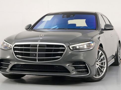 Used 2023 Mercedes-Benz S 500 4MATIC w/ AMG Line image 3