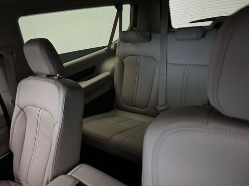 Used 2024 Jeep Grand Wagoneer L Base image 46