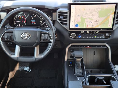 Used 2022 Toyota Tundra Limited image 35