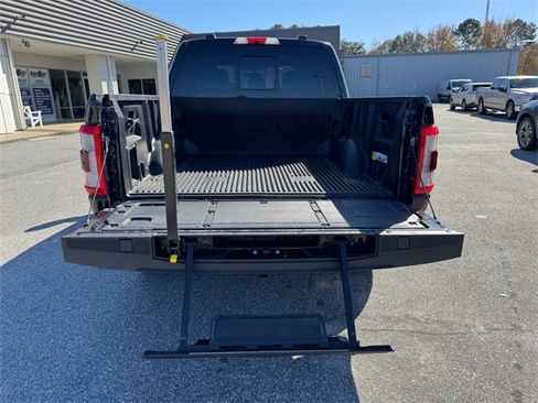 Used 2021 Ford F150 Lariat w/ Equipment Group 502A High image 9