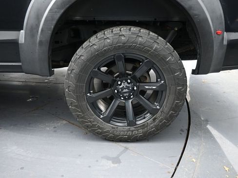 Used 2020 Ford F150 XLT w/ Equipment Group 302A Luxury AWD/4WD image 14