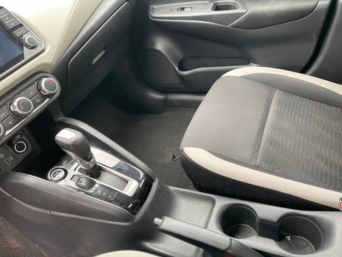 Used 2021 Nissan Versa SV image 17