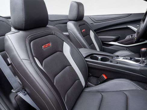 Used 2023 Chevrolet Camaro SS image 25