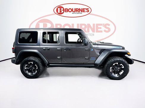Used 2025 Jeep Wrangler Unlimited Rubicon 4xe image 10