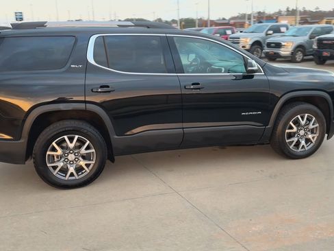 Used 2023 GMC Acadia SLT image 8