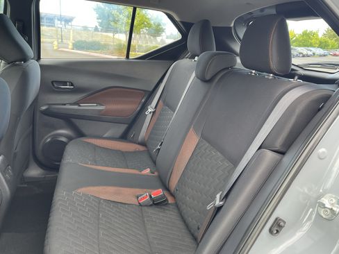 Used 2021 Nissan Kicks SR w/ Interior Electronics Package FWD image 15