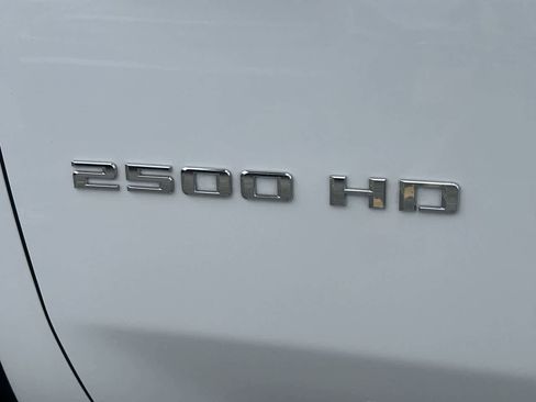Used 2025 Chevrolet Silverado 2500 LT w/ Convenience Package AWD/4WD image 10