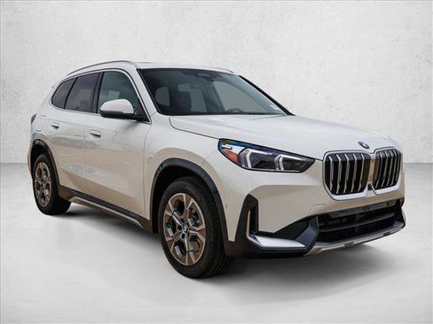New 2027 BMW X1 xDrive28i AWD/4WD image 3
