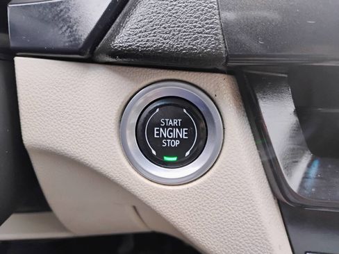 Used 2022 Cadillac CT4 Premium Luxury w/ Climate Package RWD image 22