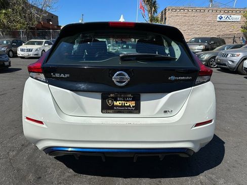 Used 2018 Nissan Leaf SV image 6