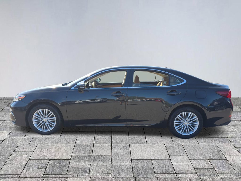 Used 2017 Lexus ES 350 w/ Accessory Package 2 FWD image 4
