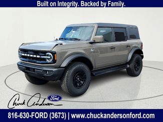 New 2026 Ford Bronco Outer Banks w/ Sasquatch Package AWD/4WD video 2
