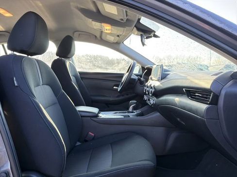 Used 2024 Nissan Sentra SV w/ Trunk Package image 16