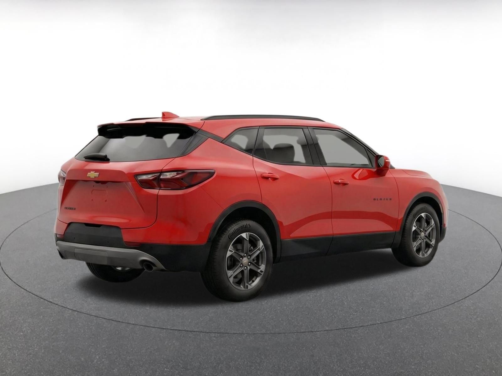 Used 2026 Chevrolet Blazer LT FWD image 8