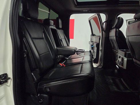 Used 2019 Ford F250 Lariat w/ Lariat Ultimate Package image 9