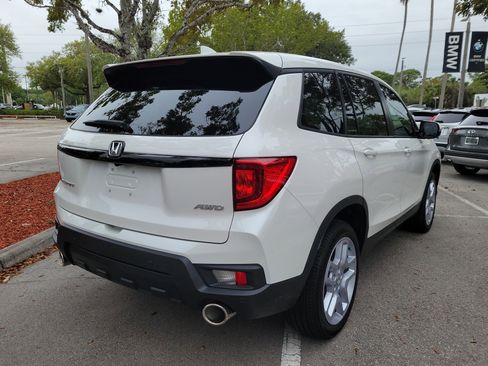 Used 2025 Honda Passport EX-L image 4