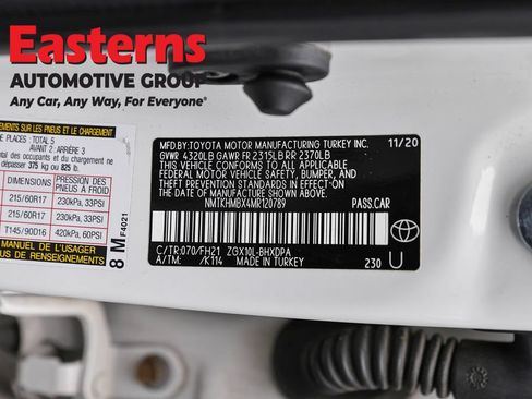 Used 2021 Toyota C-HR LE FWD image 33