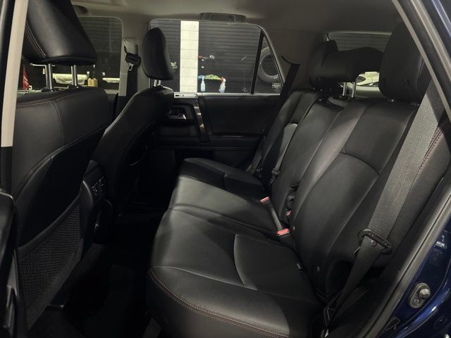 Used 2021 Toyota 4Runner Venture w/ Moonroof Package AWD/4WD image 32
