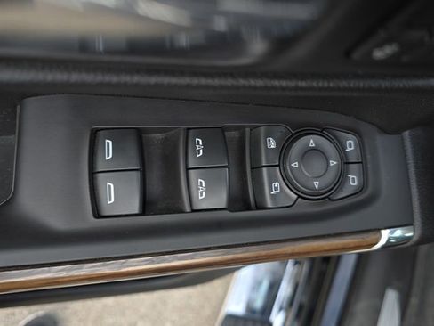 Used 2020 Chevrolet Silverado 1500 High Country w/ Trailer Camera Package image 27