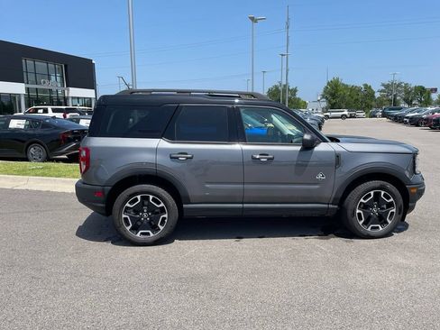 Used 2024 Ford Bronco Sport Outer Banks w/ Tech Package AWD/4WD image 8