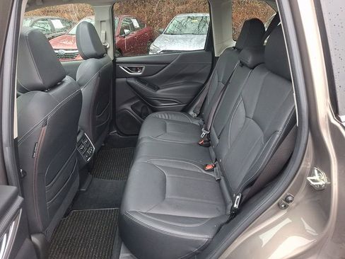 Used 2019 Subaru Forester Touring image 10