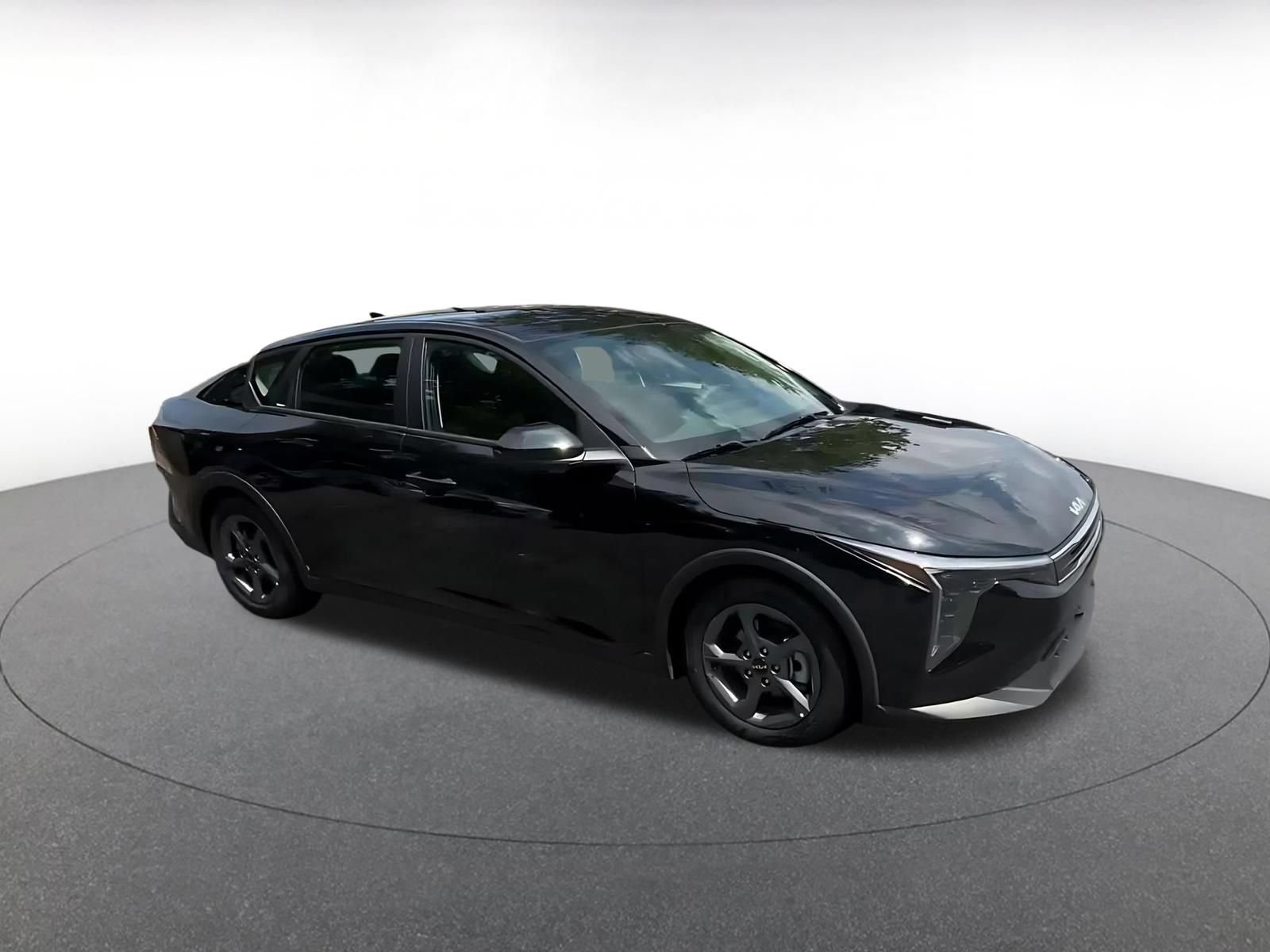 Used 2026 Kia K4 FWD image 2