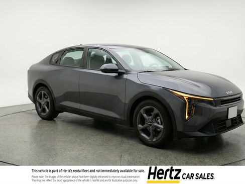 Used 2025 Kia K4 FWD image 1