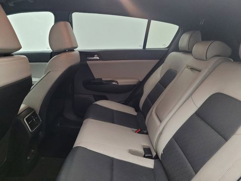 Used 2018 Kia Sportage EX w/ EX Sport Appearance Package image 18