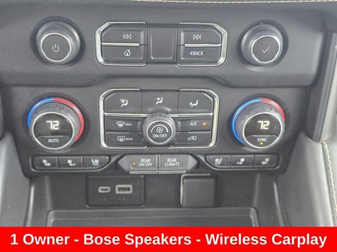 Used 2024 Chevrolet Tahoe Premier AWD/4WD image 33