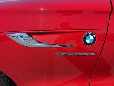 Used 2016 BMW Z4 sDrive35is RWD image 9