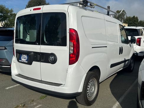 Used 2022 RAM ProMaster City Tradesman FWD image 5