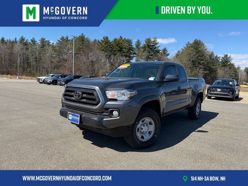 Used 2022 Toyota Tacoma SR5 image 2