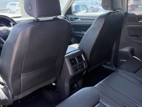 Used 2021 Volkswagen Atlas SE FWD image 16