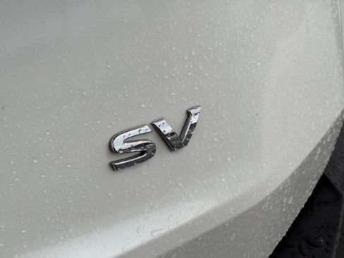 Certified 2023 Nissan Rogue SV FWD image 11