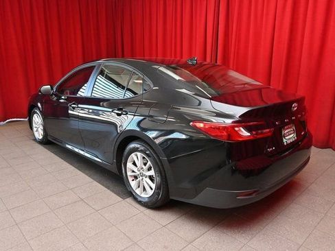 Certified 2025 Toyota Camry LE image 5