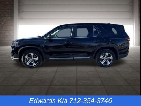 Used 2025 Honda Pilot EX-L image 7