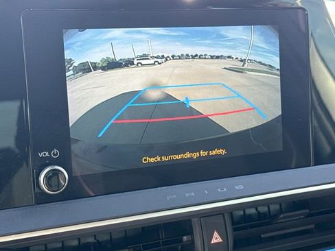 Used 2024 Toyota Prius XLE FWD image 25