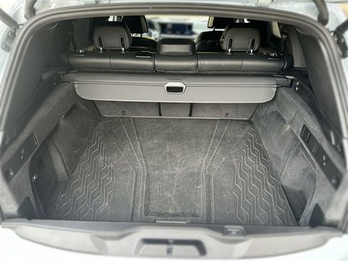 Used 2026 BMW X5 xDrive40i w/ M Sport Package image 26