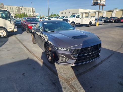 Used 2024 Ford Mustang GT Premium RWD image 30