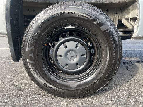 Used 2024 Mercedes-Benz Sprinter 144 Cargo image 36