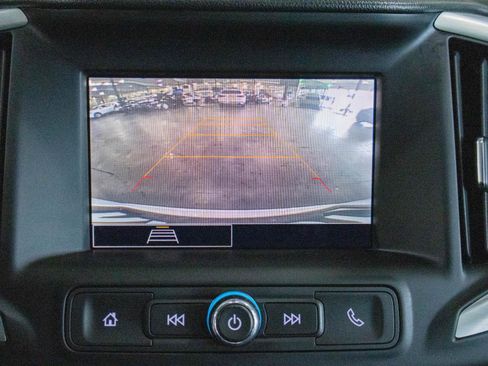 Used 2022 GMC Terrain SLE w/ Driver Convenience Package image 6