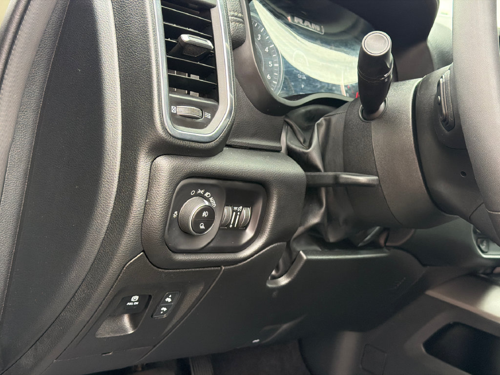 Used 2026 RAM 1500 Laramie AWD/4WD image 18
