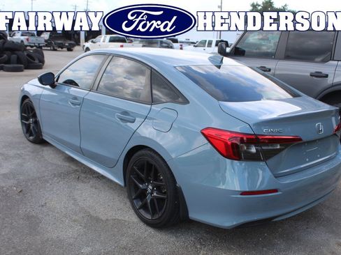 Used 2023 Honda Civic Sport image 1