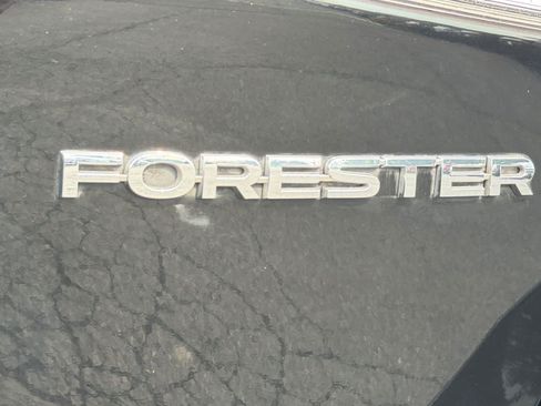 Used 2020 Subaru Forester Premium AWD/4WD image 12