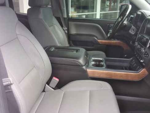 Used 2017 Chevrolet Silverado 1500 LTZ w/ LTZ Plus Package AWD/4WD image 30